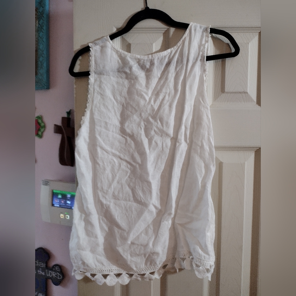 Bellambia White Linen Tank Top Shirt Size Large Ruffle Edge Blouse India